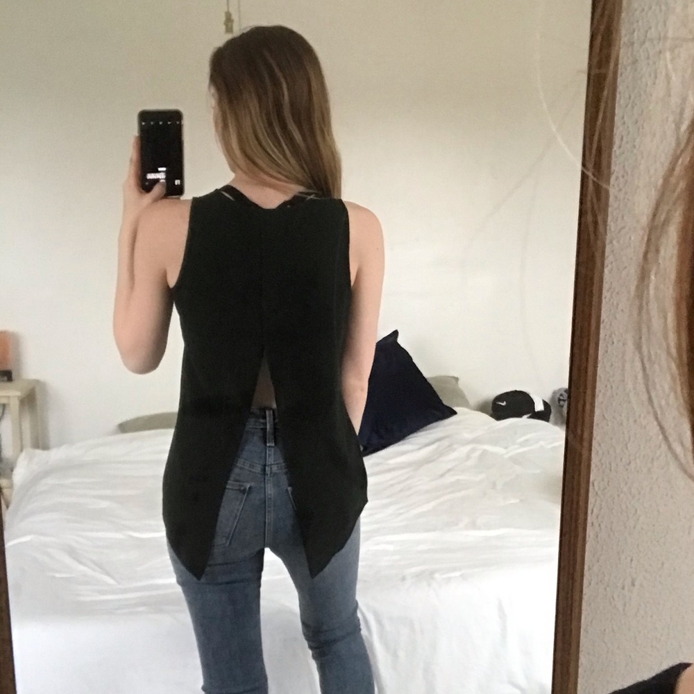 Express split back chiffon tank